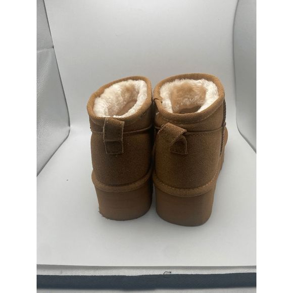 CUSHIONAIRE Women's COZY Genuine Suede pull on platform boot, Chestnut 8 - Picture 5 of 6